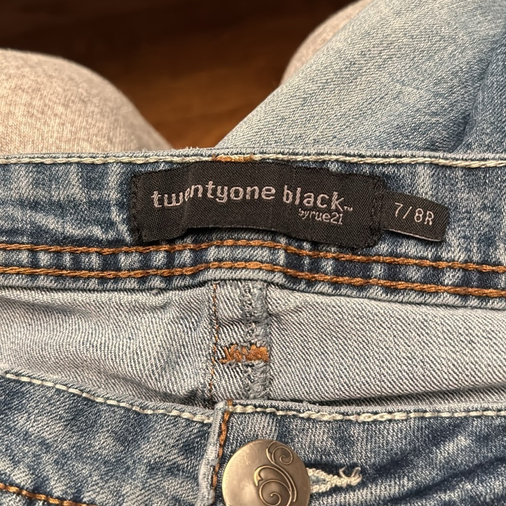 Twentyone black by Rue21 women’s jeans size 7/8R - Picture 5 of 5
